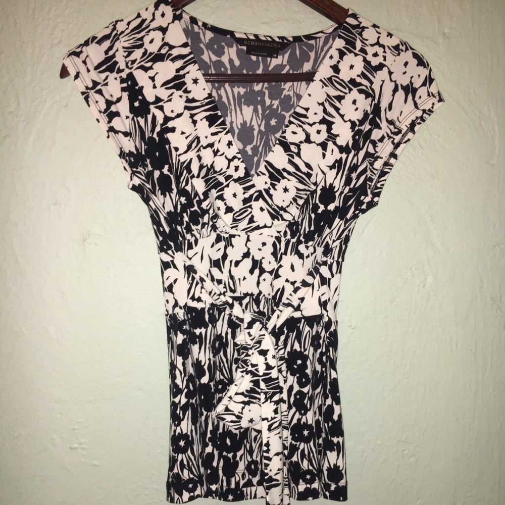 BCBG top